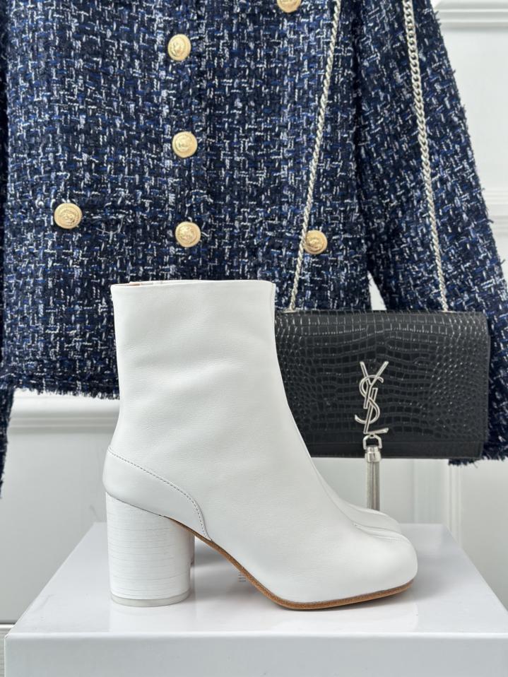 repliche,replica,perfette,siti di,affidabili,migliori siti,dove comprare,1:1,scarpe da ginnastica Maison Margiela|Stivali corti retrò con tacco grosso e punta divisa MM6 repliche,replica,perfette,siti di,affidabili,migliori siti,dove comprare,1:1,scarpe da ginnastica Maison Margiela|Stivali corti retrò con tacco grosso e punta divisa MM6