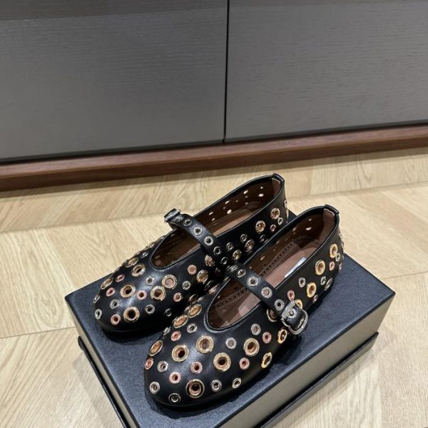 repliche,replica,perfette,siti di,affidabili,migliori siti,dove comprare,1:1,scarpe da ginnastica Le famose scarpe da ballo del marchio di moda francese Alai