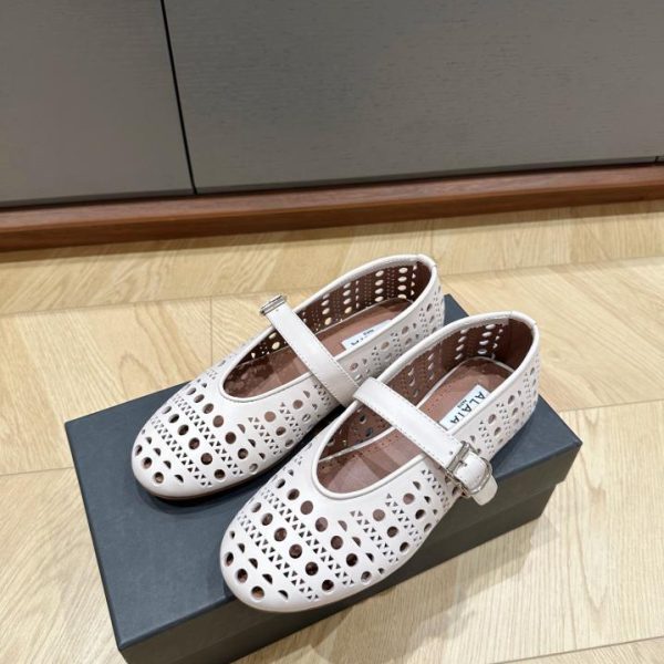 repliche,replica,perfette,siti di,affidabili,migliori siti,dove comprare,1:1,scarpe da ginnastica Le famose scarpe da ballo del marchio di moda francese Alai