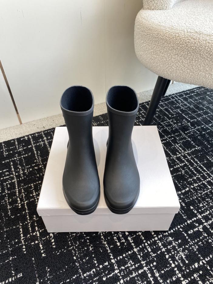 repliche,replica,perfette,siti di,affidabili,migliori siti,dove comprare,1:1,scarpe da ginnastica Nuovi stivali da pioggia Celine repliche,replica,perfette,siti di,affidabili,migliori siti,dove comprare,1:1,scarpe da ginnastica Nuovi stivali da pioggia Celine