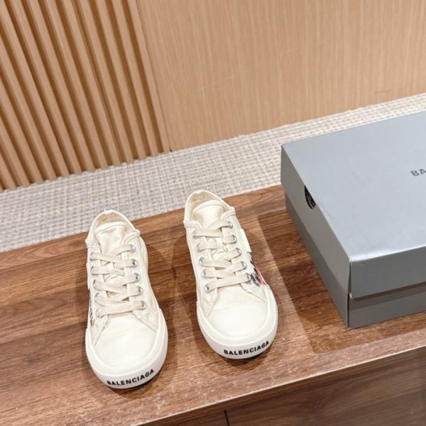 repliche,replica,perfette,siti di,affidabili,migliori siti,dove comprare,1:1,scarpe da ginnastica [Versione top] Scarpe di tela casual con graffiti Balenciaga
