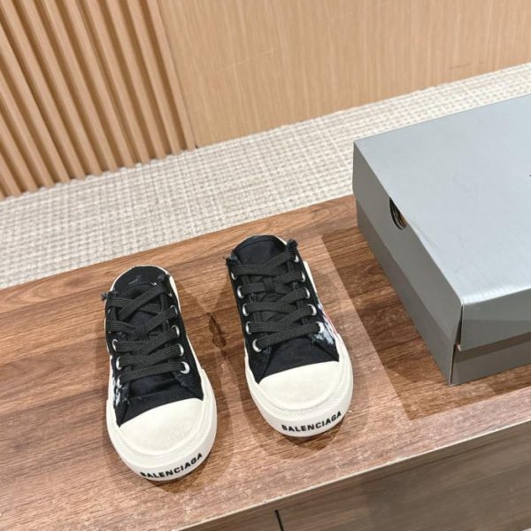 repliche,replica,perfette,siti di,affidabili,migliori siti,dove comprare,1:1,scarpe da ginnastica [Versione top] Scarpe di tela casual con graffiti Balenciaga