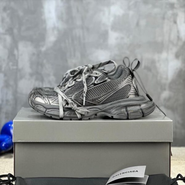 Balenciaga nona generazione ultima
