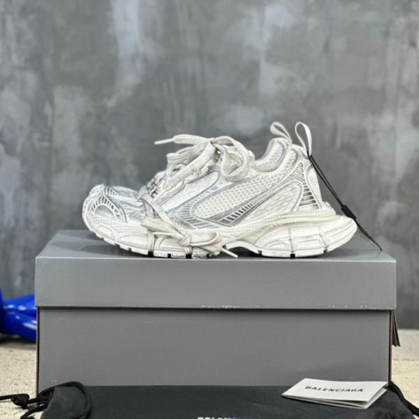Balenciaga nona generazione ultima