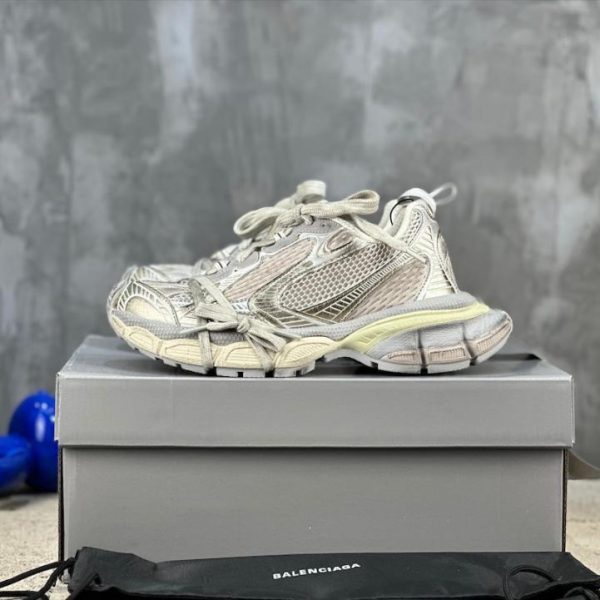 Balenciaga nona generazione ultima