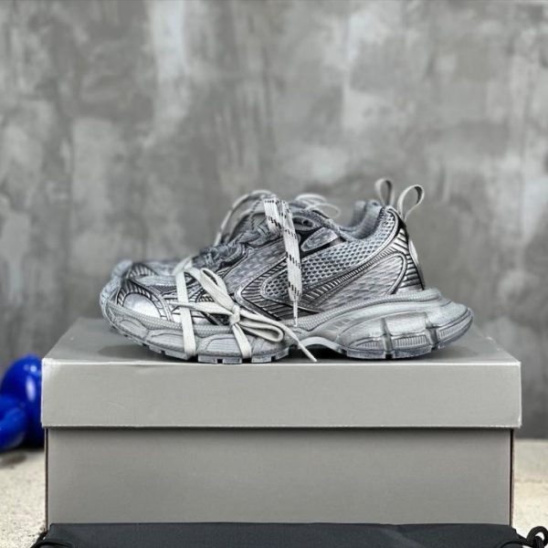 Balenciaga nona generazione ultima
