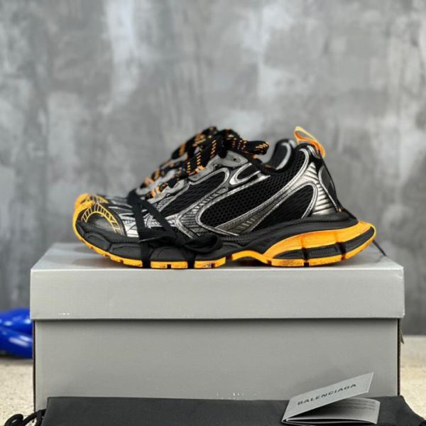 Balenciaga nona generazione ultima