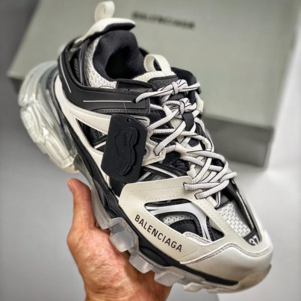 Balenciaga3.0 scarpe concept outdoor di terza generazione