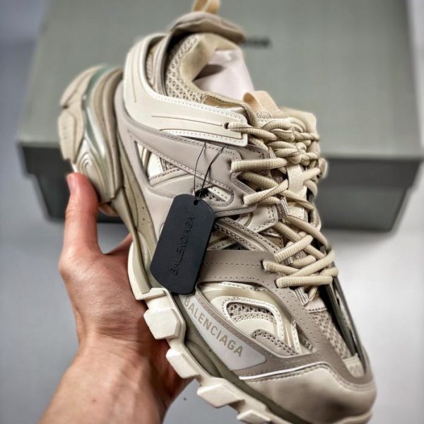 Balenciaga3.0 scarpe concept outdoor di terza generazione
