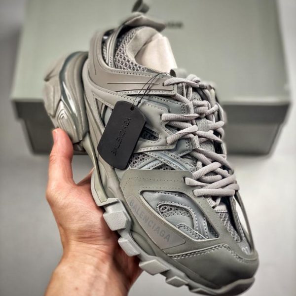 Balenciaga3.0 scarpe concept outdoor di terza generazione