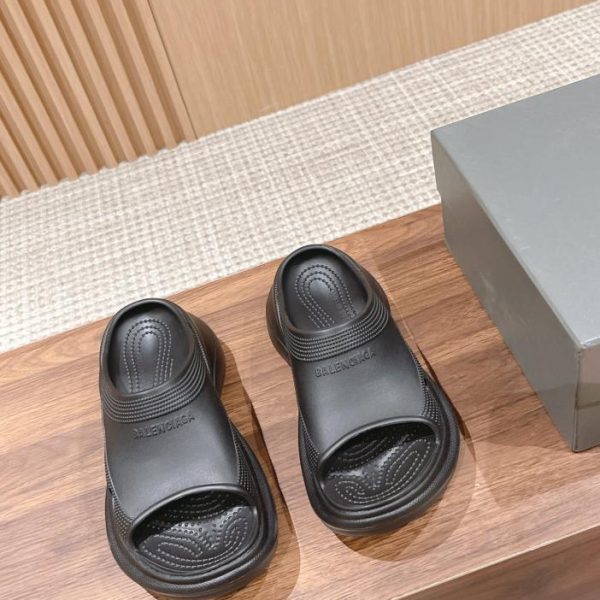 repliche,replica,perfette,siti di,affidabili,migliori siti,dove comprare,1:1,scarpe da ginnastica Serie di sandali con plateau congiunto di Balenciaga
