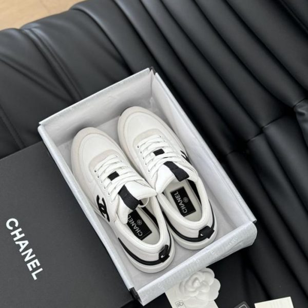 [Versione top] Scarpe classiche sportive e casual di Chanel