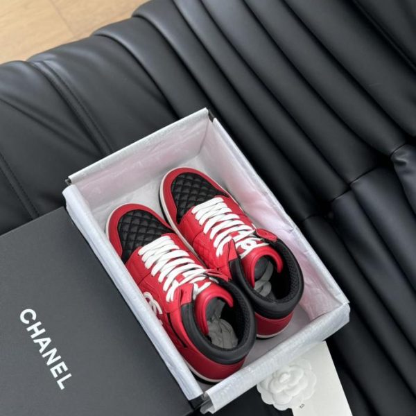 repliche,replica,perfette,siti di,affidabili,migliori siti,dove comprare,1:1,scarpe da ginnastica [Versione top] Nuove scarpe casual esclusive di Chanel