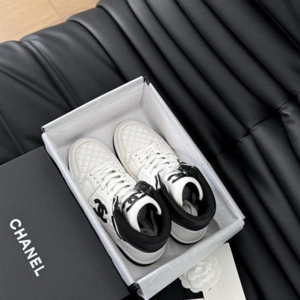 repliche,replica,perfette,siti di,affidabili,migliori siti,dove comprare,1:1,scarpe da ginnastica [Versione top] Nuove scarpe casual esclusive di Chanel