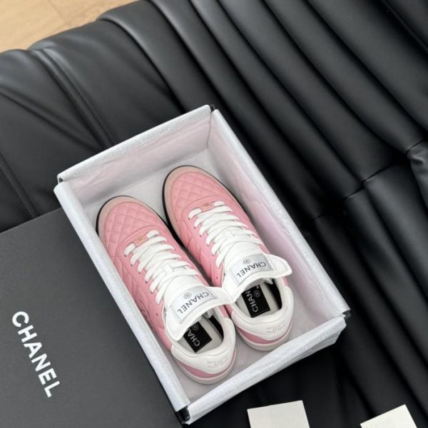 [Versione top] Le ultime scarpe da baseball con rombo di Chanel