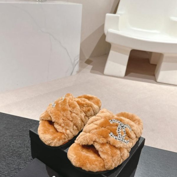 repliche,replica,perfette,siti di,affidabili,migliori siti,dove comprare,1:1,scarpe da ginnastica Chanel acquista scarpe pelose di qualità