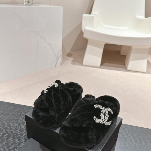 repliche,replica,perfette,siti di,affidabili,migliori siti,dove comprare,1:1,scarpe da ginnastica Chanel acquista scarpe pelose di qualità