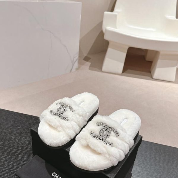 repliche,replica,perfette,siti di,affidabili,migliori siti,dove comprare,1:1,scarpe da ginnastica Chanel acquista scarpe pelose di qualità
