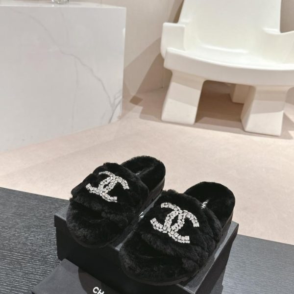 repliche,replica,perfette,siti di,affidabili,migliori siti,dove comprare,1:1,scarpe da ginnastica Chanel acquista scarpe pelose di qualità