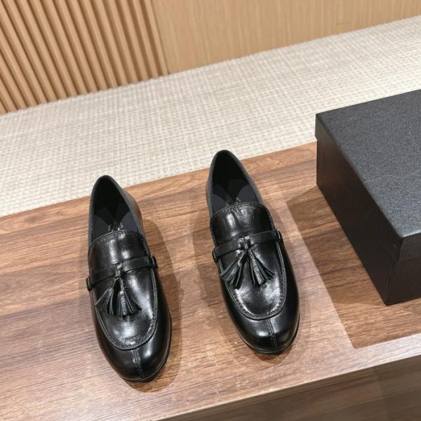 repliche,replica,perfette,siti di,affidabili,migliori siti,dove comprare,1:1,scarpe da ginnastica [Versione top] Mocassini con nappine Chanel
