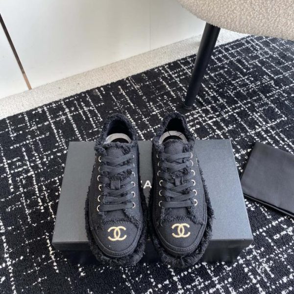 repliche,replica,perfette,siti di,affidabili,migliori siti,dove comprare,1:1,scarpe da ginnastica [Versione top] Le nuove scarpe di tela ricamate con nappe di Chanel