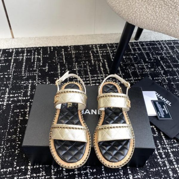 repliche,replica,perfette,siti di,affidabili,migliori siti,dove comprare,1:1,scarpe da ginnastica [Versione top] Chanel 24 nuovi sandali da spiaggia primavera ed estate