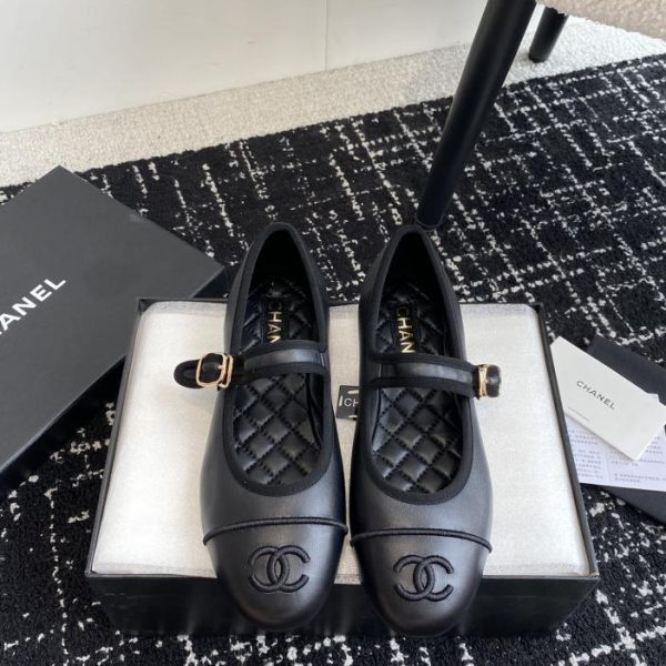 repliche,replica,perfette,siti di,affidabili,migliori siti,dove comprare,1:1,scarpe da ginnastica [Versione top] Chanel nuove scarpe col tacco alto