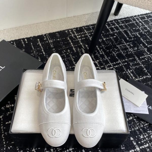 repliche,replica,perfette,siti di,affidabili,migliori siti,dove comprare,1:1,scarpe da ginnastica [Versione top] Chanel nuove scarpe col tacco alto