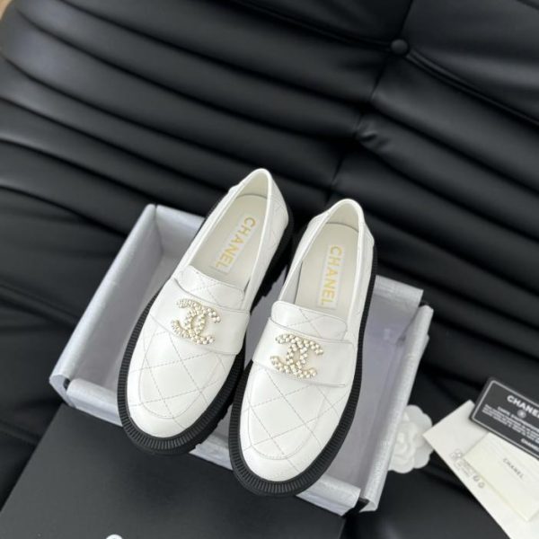 repliche,replica,perfette,siti di,affidabili,migliori siti,dove comprare,1:1,scarpe da ginnastica [Versione top] Nuovi mocassini con catena Chanel B