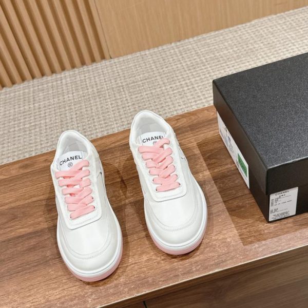 Chanel nuove scarpe casual bianche interamente in pelle