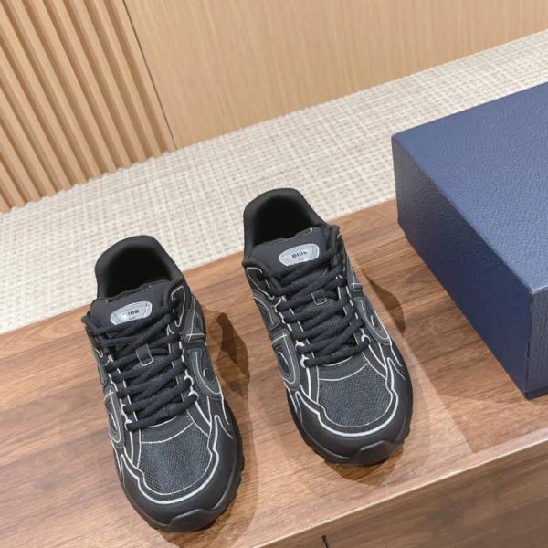 [Top] Le ultime scarpe casual di Dior per le coppie
