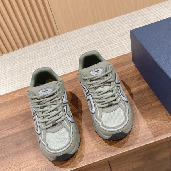 [Top] Le ultime scarpe casual di Dior per le coppie