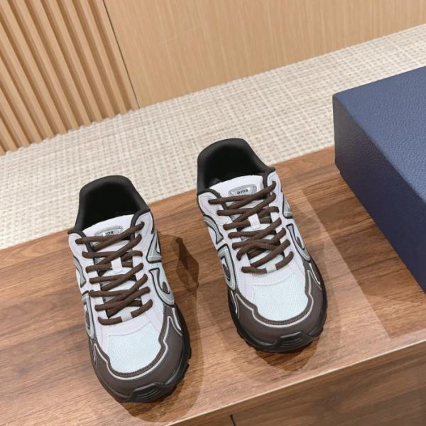 [Top] Le ultime scarpe casual di Dior per le coppie