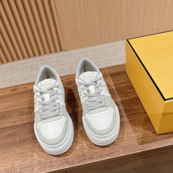 repliche,replica,perfette,siti di,affidabili,migliori siti,dove comprare,1:1,scarpe da ginnastica [Versione top] Fendi 2024 nuove sneakers con la suola spessa