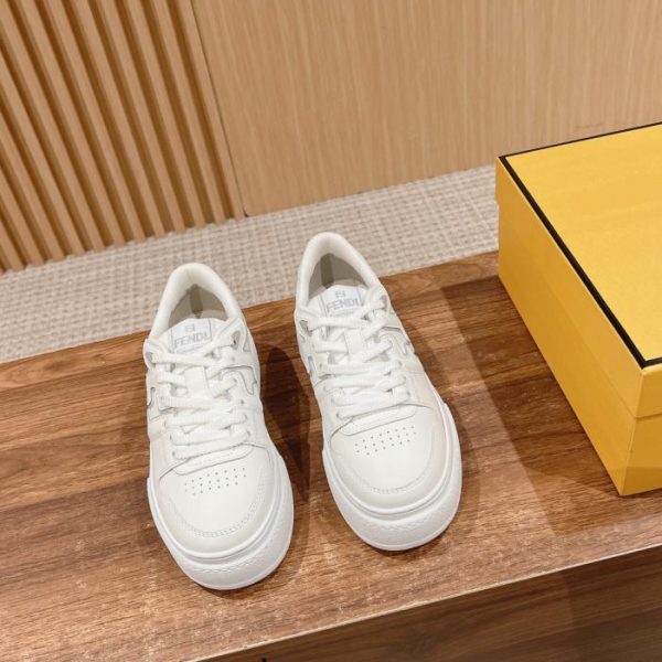 repliche,replica,perfette,siti di,affidabili,migliori siti,dove comprare,1:1,scarpe da ginnastica [Versione top] Fendi 2024 nuove sneakers con la suola spessa