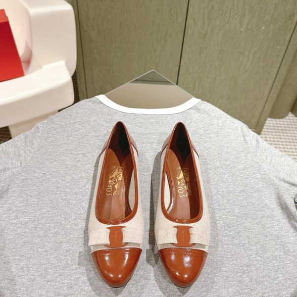 repliche,replica,perfette,siti di,affidabili,migliori siti,dove comprare,1:1,scarpe da ginnastica [Versione Top] Nuovi prodotti dai banchi Ferragamo