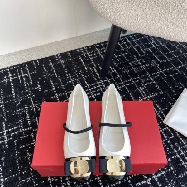 repliche,replica,perfette,siti di,affidabili,migliori siti,dove comprare,1:1,scarpe da ginnastica [Versione top] Ballerine Ferragamo
