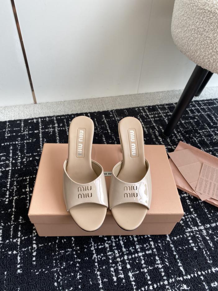repliche,replica,perfette,siti di,affidabili,migliori siti,dove comprare,1:1,scarpe da ginnastica [Versione top] (10 cm) Sandali Miu Miu a bocca di pesce