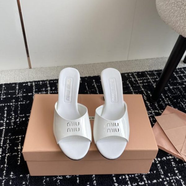 repliche,replica,perfette,siti di,affidabili,migliori siti,dove comprare,1:1,scarpe da ginnastica [Versione top] (10 cm) Sandali Miu Miu a bocca di pesce