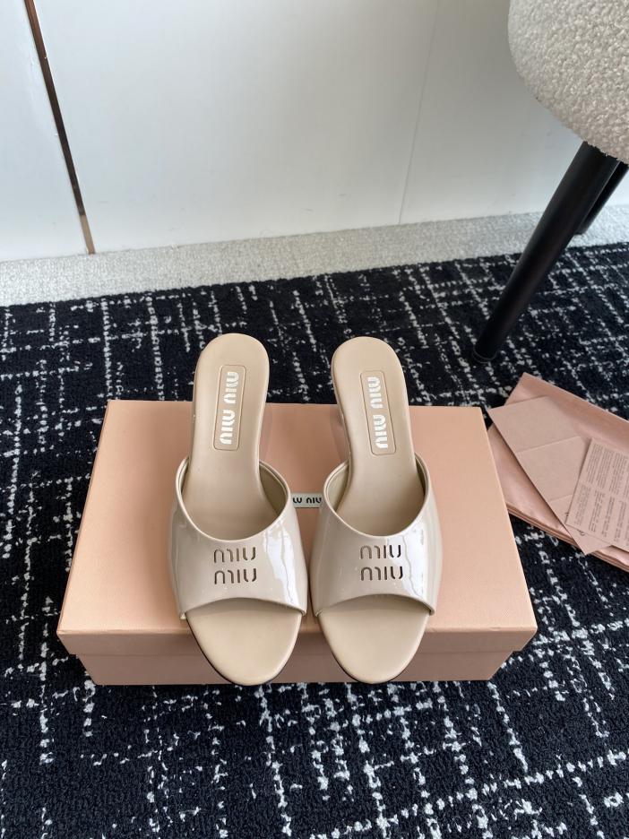 repliche,replica,perfette,siti di,affidabili,migliori siti,dove comprare,1:1,scarpe da ginnastica [Versione top] (10 cm) Sandali Miu Miu a bocca di pesce