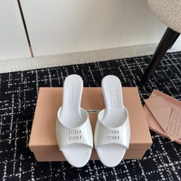 repliche,replica,perfette,siti di,affidabili,migliori siti,dove comprare,1:1,scarpe da ginnastica [Versione top] (10 cm) Sandali Miu Miu a bocca di pesce