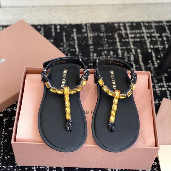 repliche,replica,perfette,siti di,affidabili,migliori siti,dove comprare,1:1,scarpe da ginnastica [Versione top] (stile Diamond) Sandali infradito Miu Miu 24ss