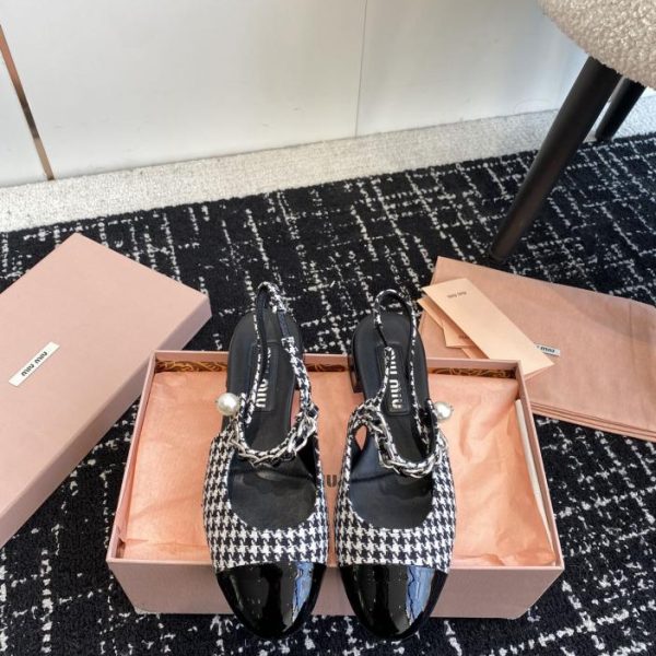 repliche,replica,perfette,siti di,affidabili,migliori siti,dove comprare,1:1,scarpe da ginnastica [Versione top] Scarpe Miu Miu con tacco a forma di gattino