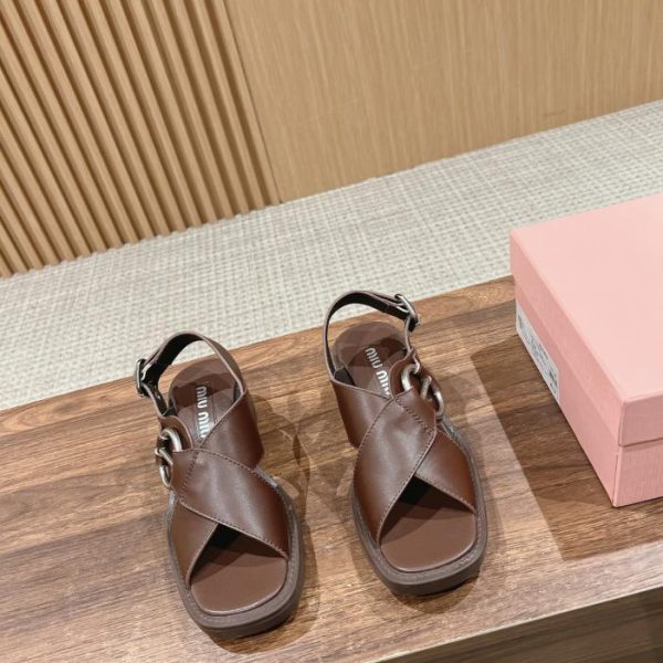repliche,replica,perfette,siti di,affidabili,migliori siti,dove comprare,1:1,scarpe da ginnastica [Versione top] Sandali Miu Miu con tacco spesso