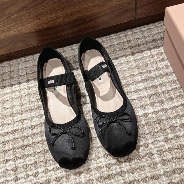 repliche,replica,perfette,siti di,affidabili,migliori siti,dove comprare,1:1,scarpe da ginnastica [Versione top] Ballerine da passerella Miu Miu