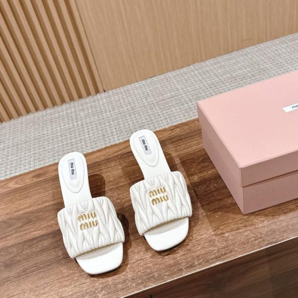 repliche,replica,perfette,siti di,affidabili,migliori siti,dove comprare,1:1,scarpe da ginnastica [Versione top] Miu Miu nuove pantofole plissettate con tacco a forma di gatto