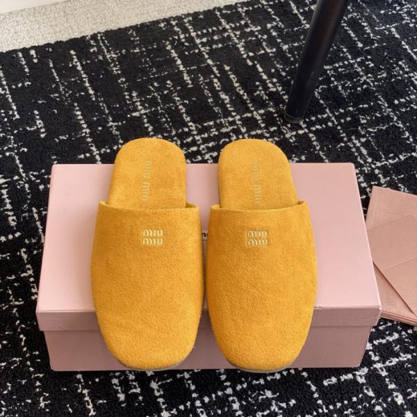 repliche,replica,perfette,siti di,affidabili,migliori siti,dove comprare,1:1,scarpe da ginnastica Agente d’acquisto Miu Miu 24ss pantofole serie autunno inverno