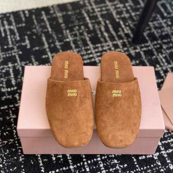 repliche,replica,perfette,siti di,affidabili,migliori siti,dove comprare,1:1,scarpe da ginnastica Agente d’acquisto Miu Miu 24ss pantofole serie autunno inverno