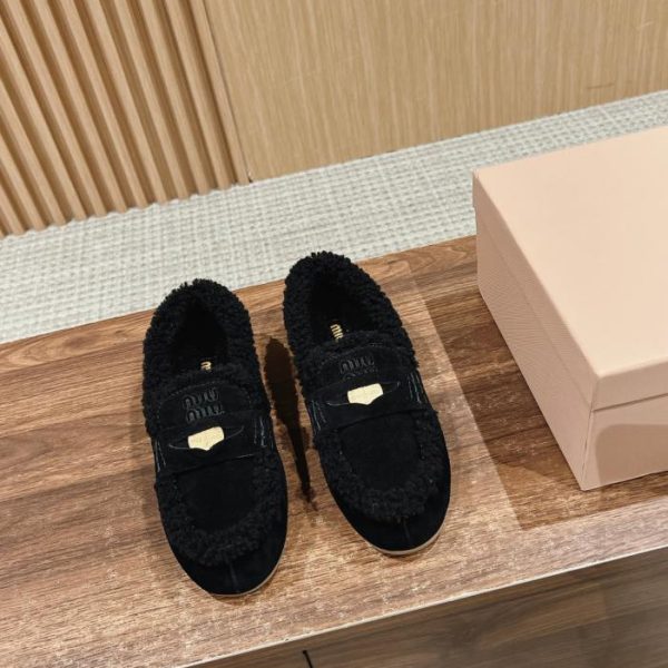 [Versione top] Miu Miu scarpe classiche in pelliccia con moneta in stile passerella