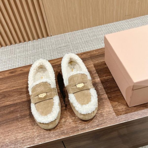 [Versione top] Miu Miu scarpe classiche in pelliccia con moneta in stile passerella